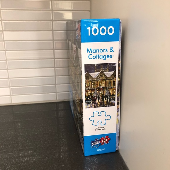 1000 piece Sure-Lox Winter Mansion puzzle - Picture 5 of 7